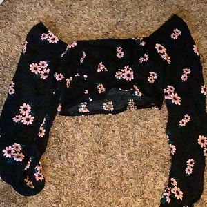 Never Worn Size Small Croptop Blouse